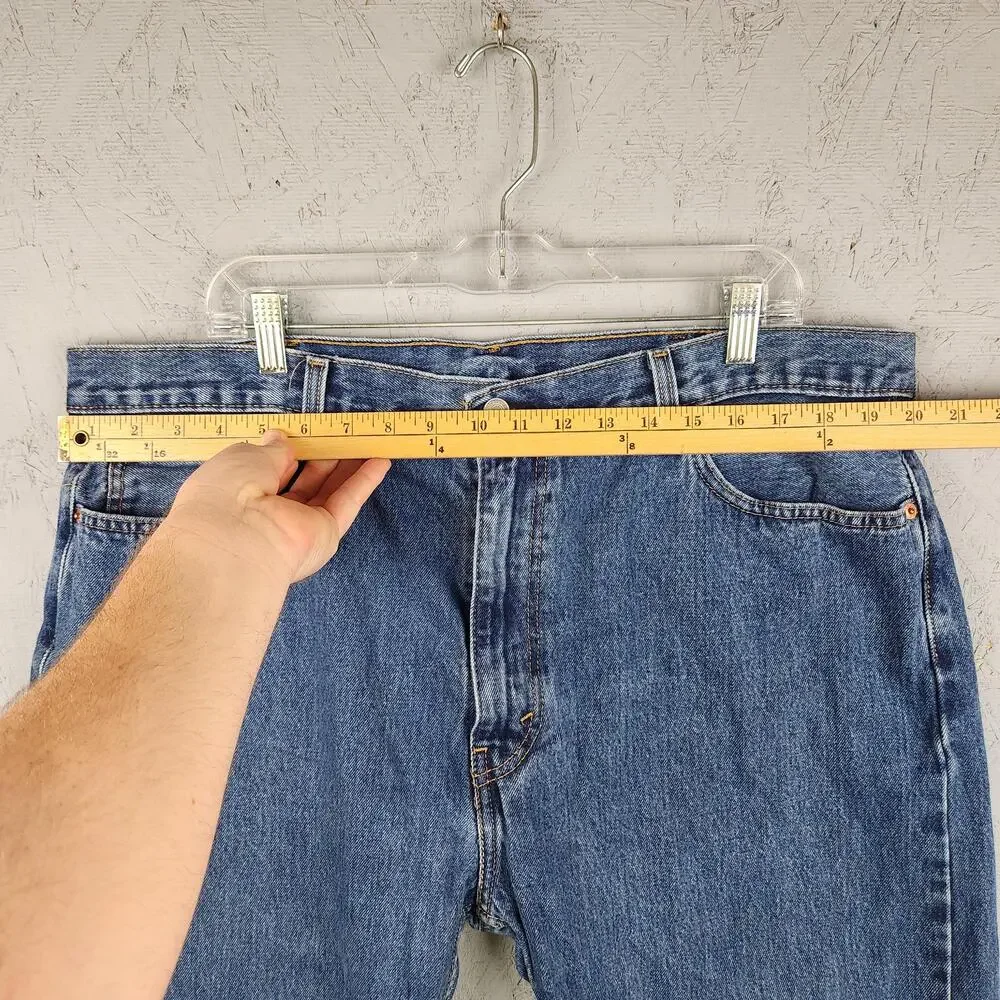 Levis measurements photos
